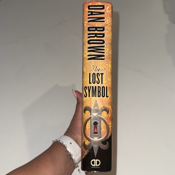 The Lost Symbol Hardcover Book - Picture 4 of 4